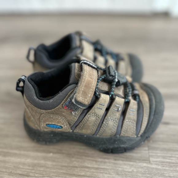 KEEN TODDLER NEWPORT SHOE GREY BLUE SIZE 8 - Picture 3 of 8